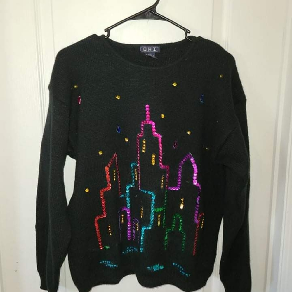 Sweater - Picture 2 of 3